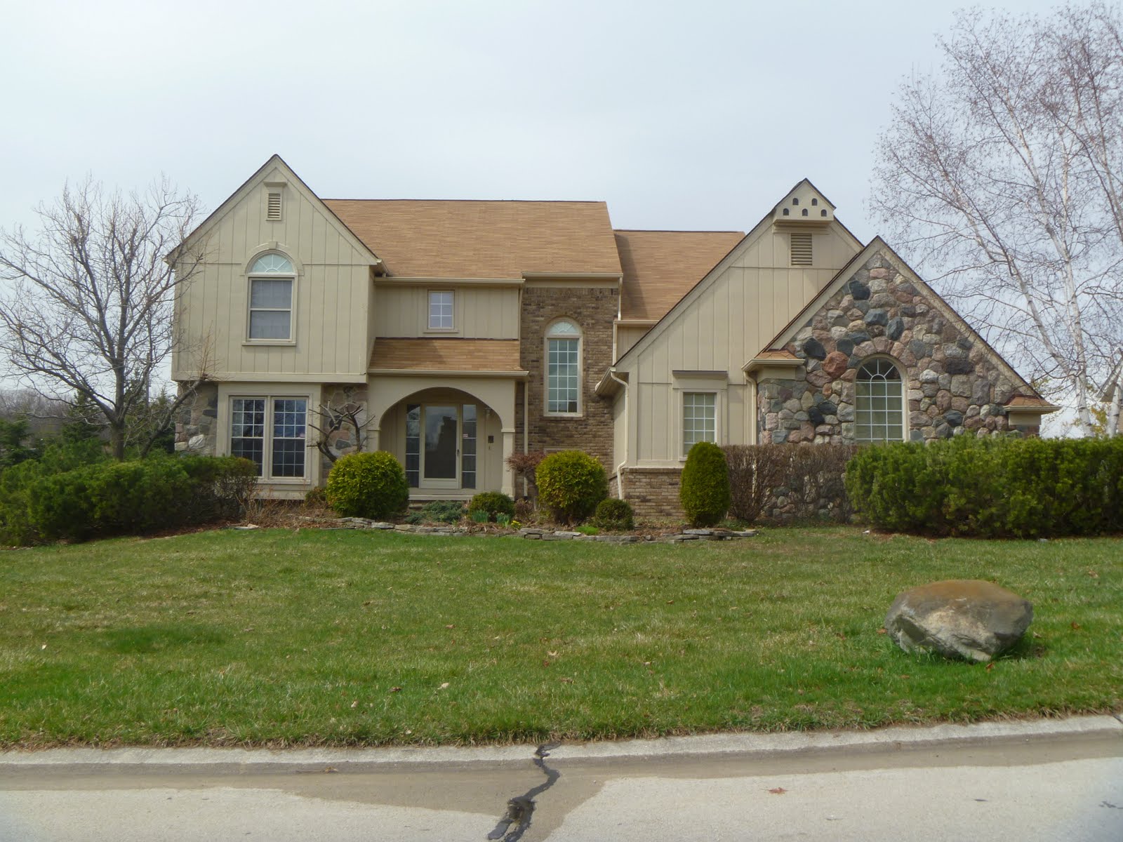 Homes for Sale in Farmington Hills MI Blog Subdivision Strathmore 48331