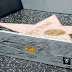 Construyen un muro en la estrella de Hollywood de Donald Trump.