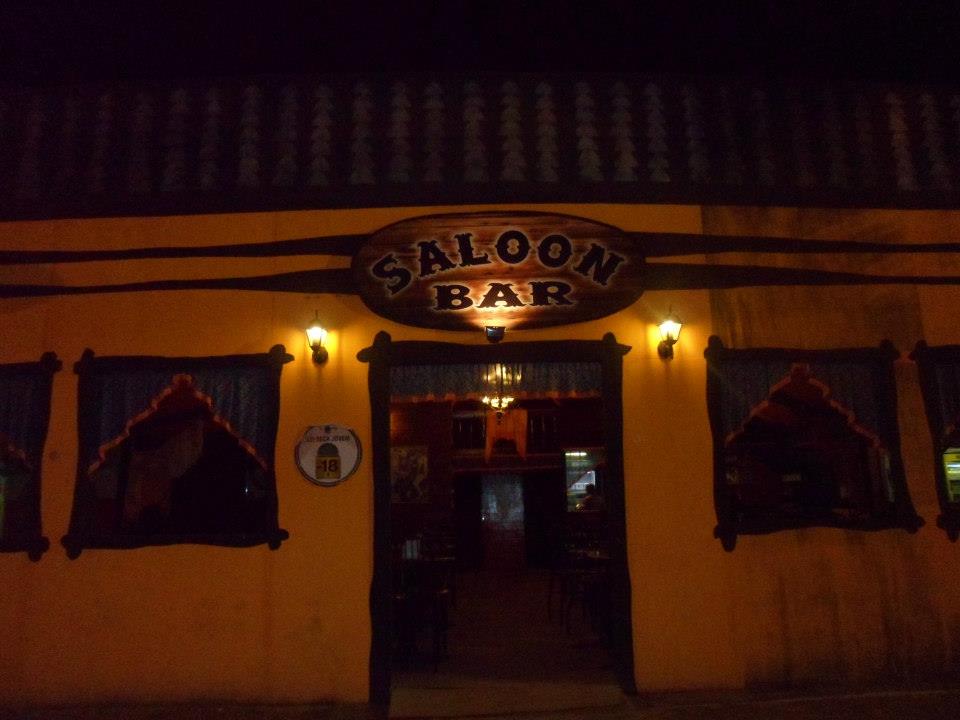 Saloon Bar foto 1