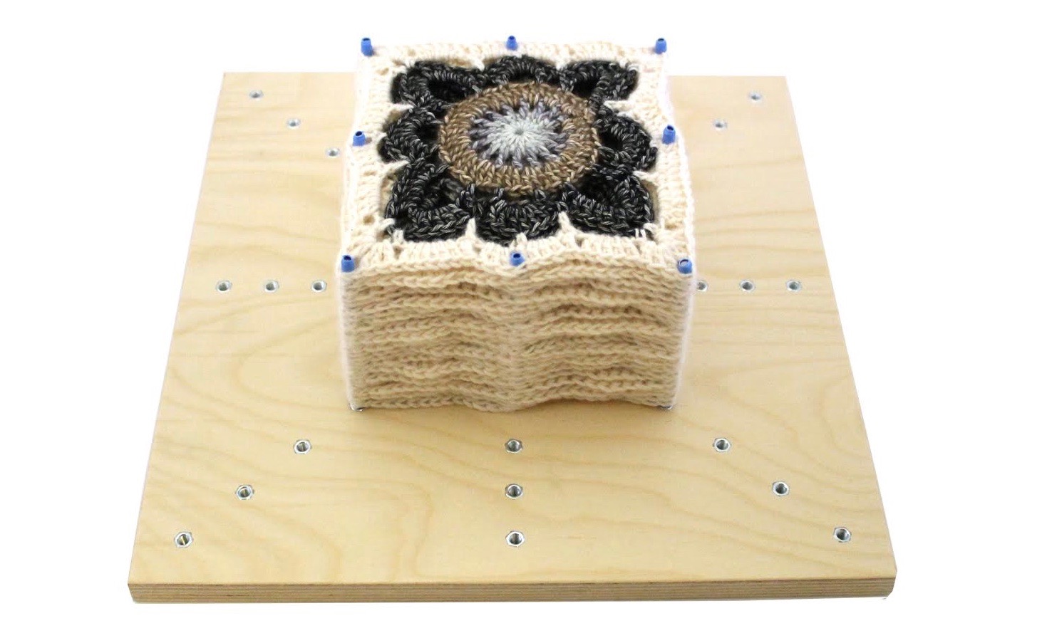 How to use Scheepjes Blocking Board for knit or crochet motifs Crafts