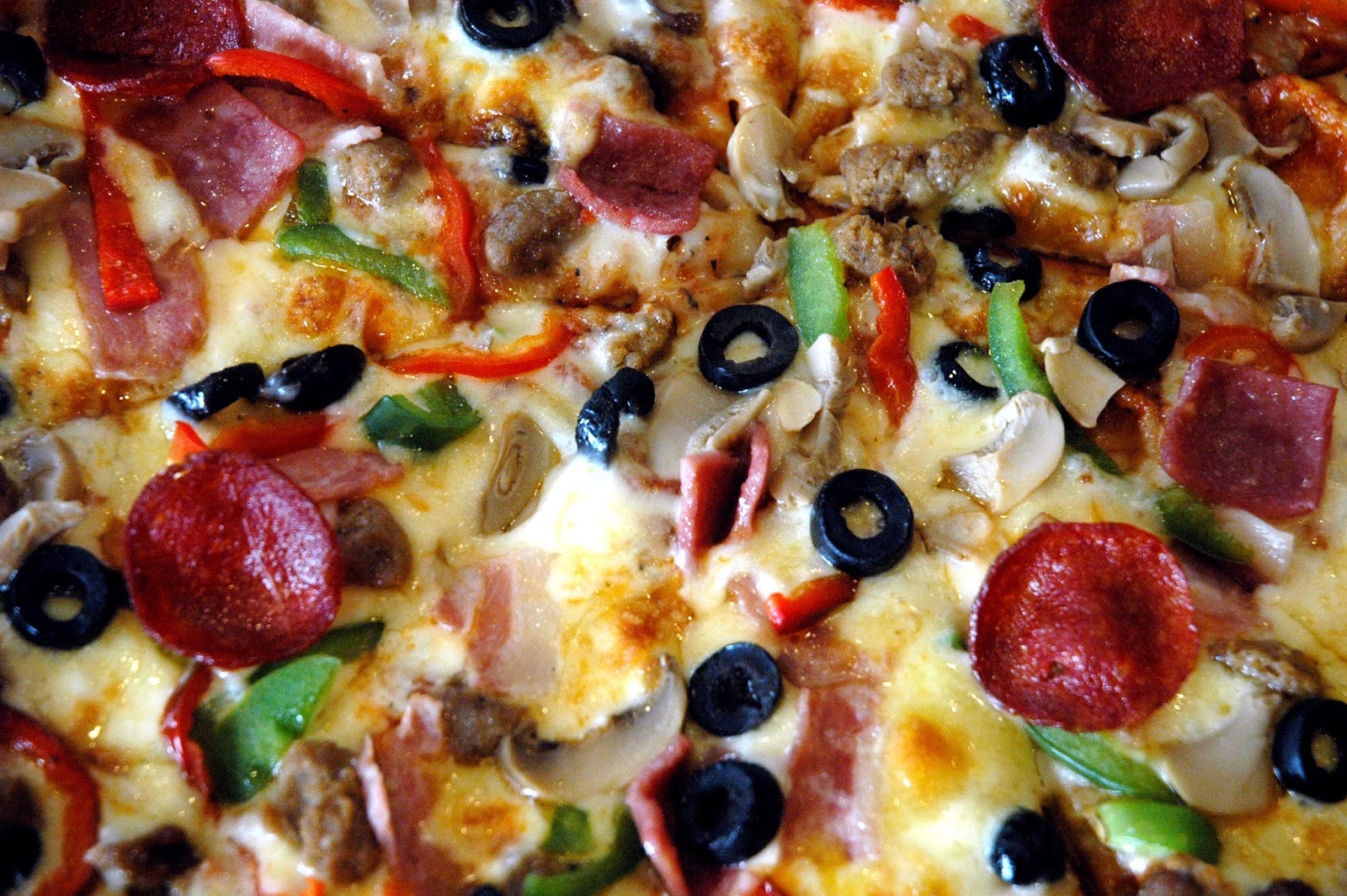 DUDE FOR FOOD Go Big at The Big Cheese! Pizza