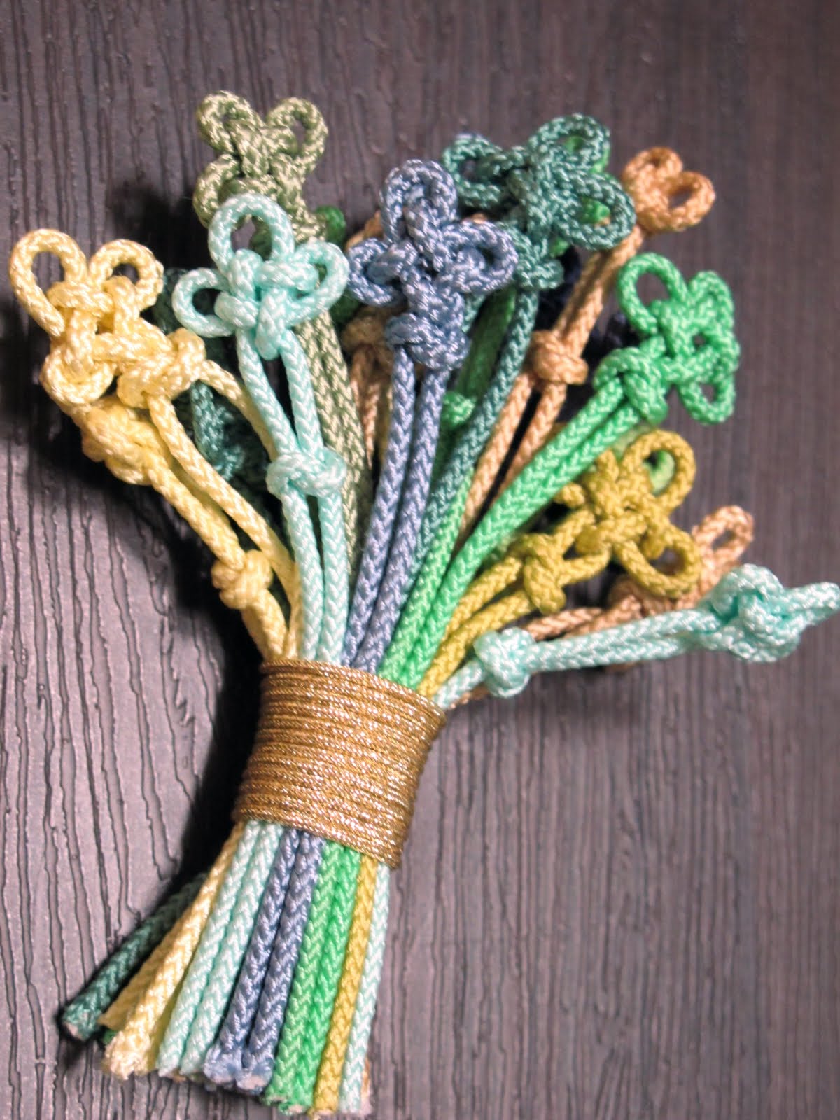 Rhee & Rhee Maedeup The art of Korean knotting