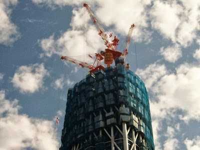 東武橋から見た建設中(174m)の塔体超ズーム