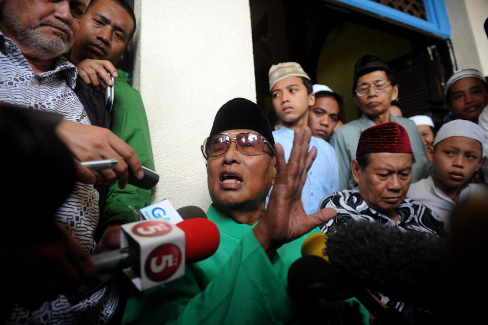 9 Filipinos sentenced to death after waging war against Malaysia’s king