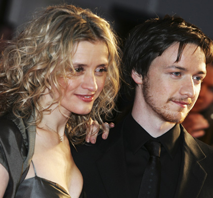 James Mcavoy With His Wife