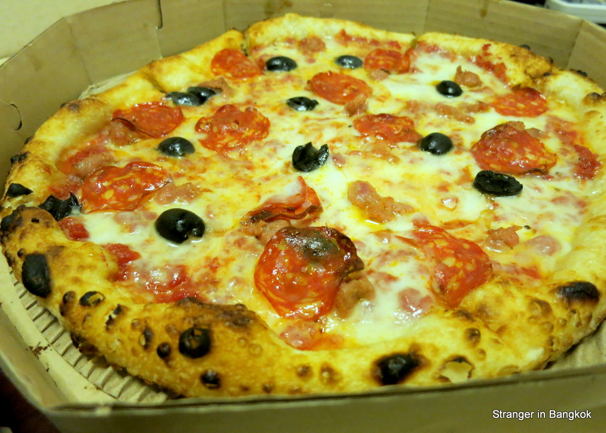 STRANGER IN BANGKOK A blog about foreigner bringing up his family in