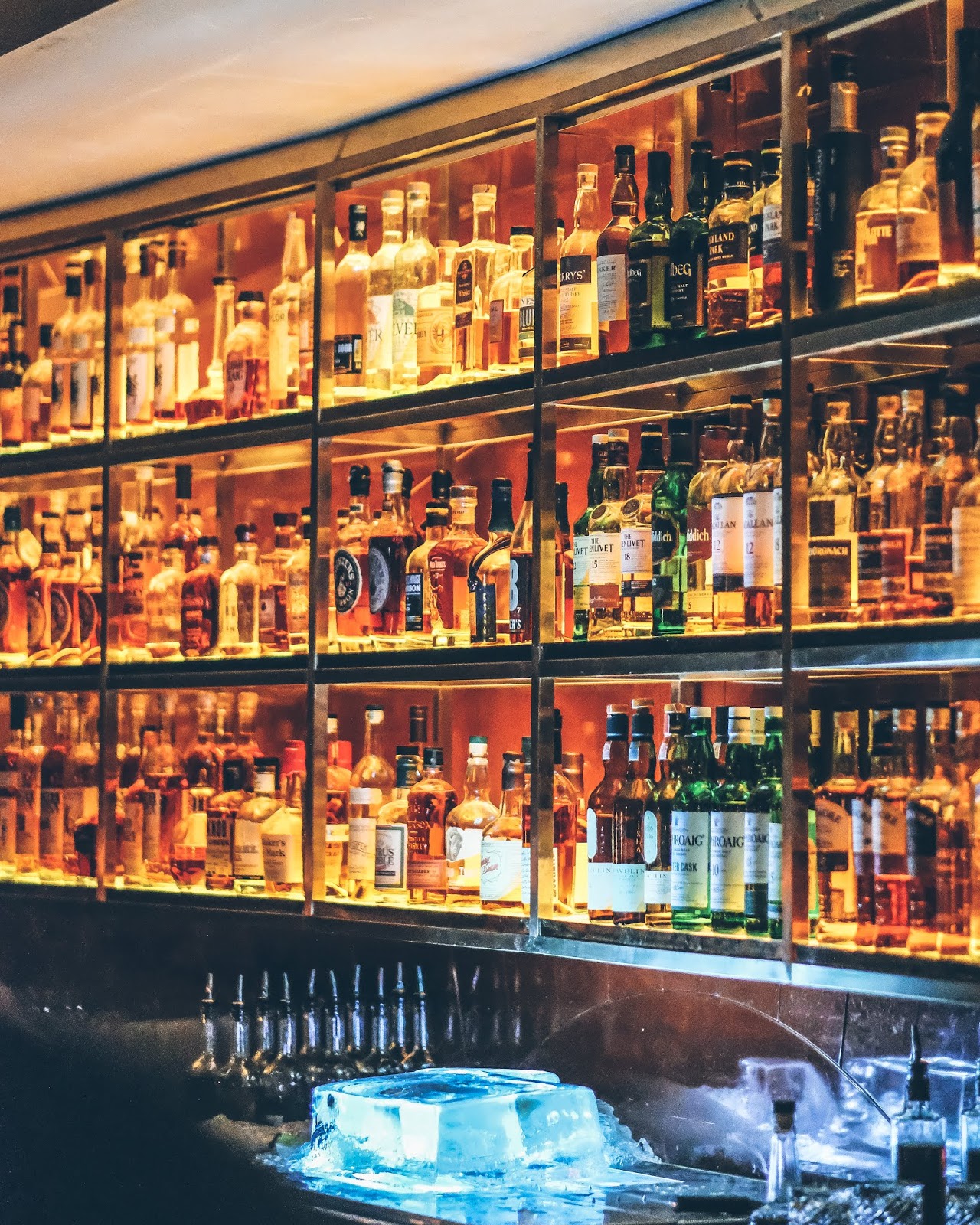 Well well бар. Update бар спб. Бест бар ишим. Пробка ресторан в москве на цветном. Бест бар ишим.