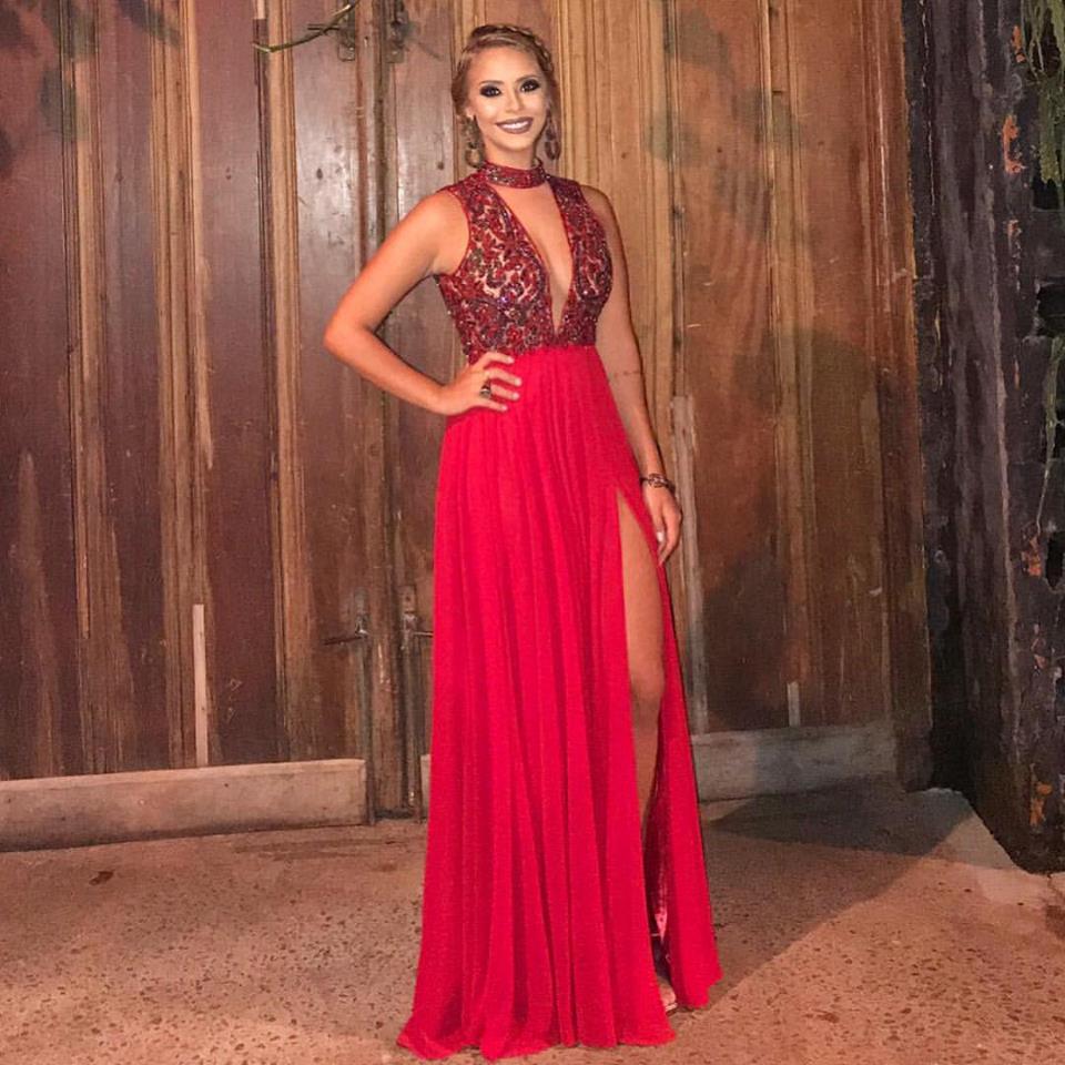 vestido de madrinha vermelho vivo