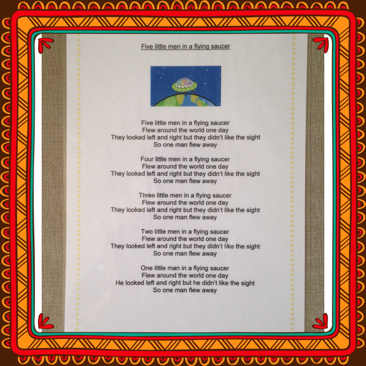 Early language skills through play....... 5 little men in a flying saucer