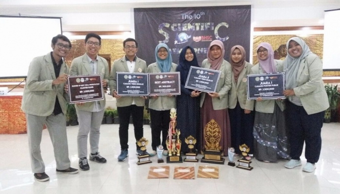 Tim FK UGM Borong Juara Kompetisi Ilmiah Kesehatan di Bali