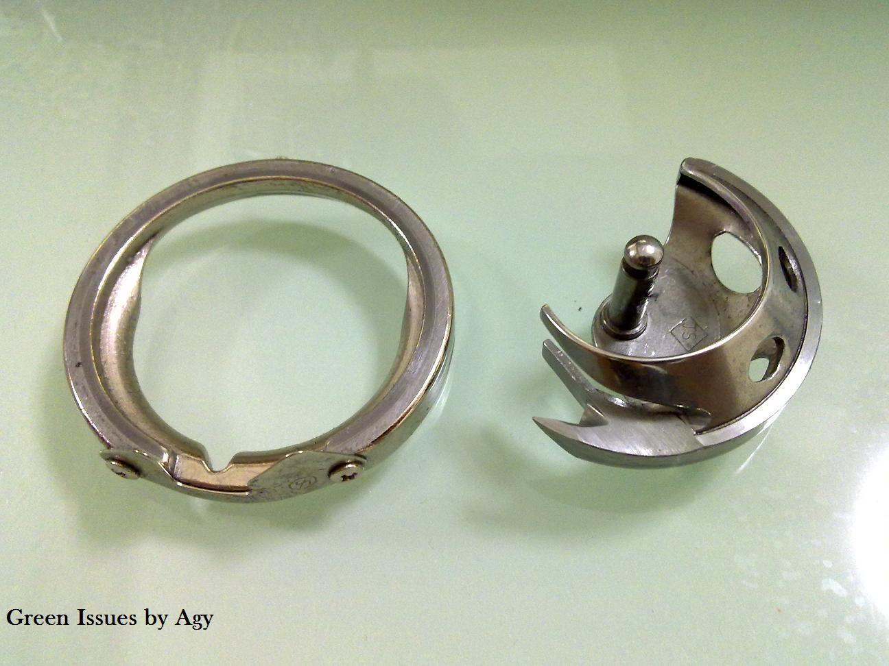 My sewing machine jammed! Green Issues by Agy