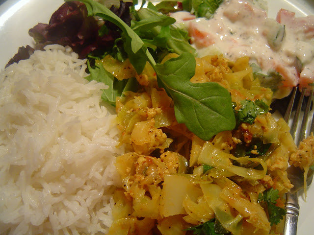 pakistani home cooking: Cabbage with minced chicken
