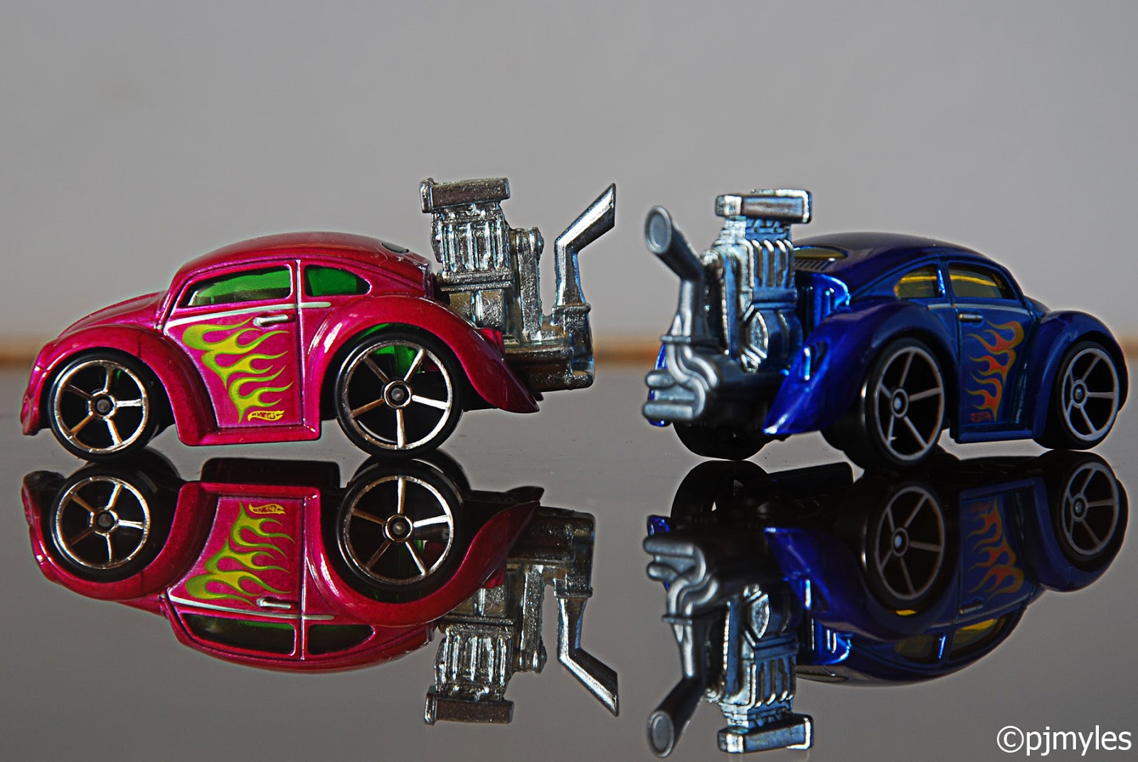 pjm.collectibles: Beetle VS. Beetle