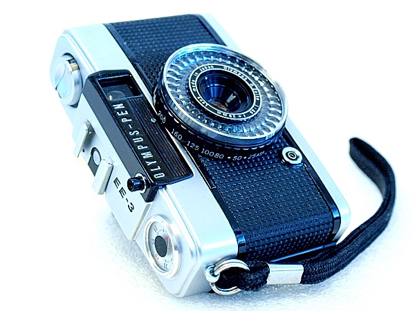 ImagingPixel: Olympus Pen EE-3 35mm Half-Frame Film Camera Review