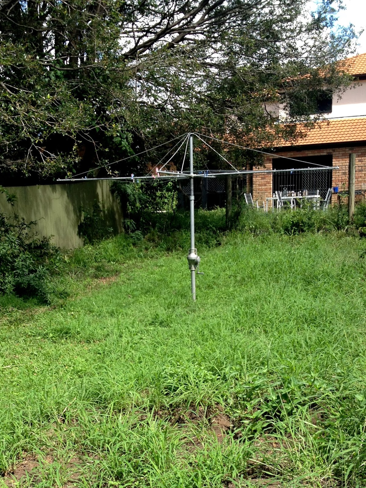 WEST END COTTAGE Vintage Hill's Hoist FOR SALE