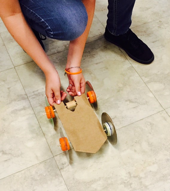West Memorial Junior High, Katy ISD 8th Grade Science Rubber Band Cars