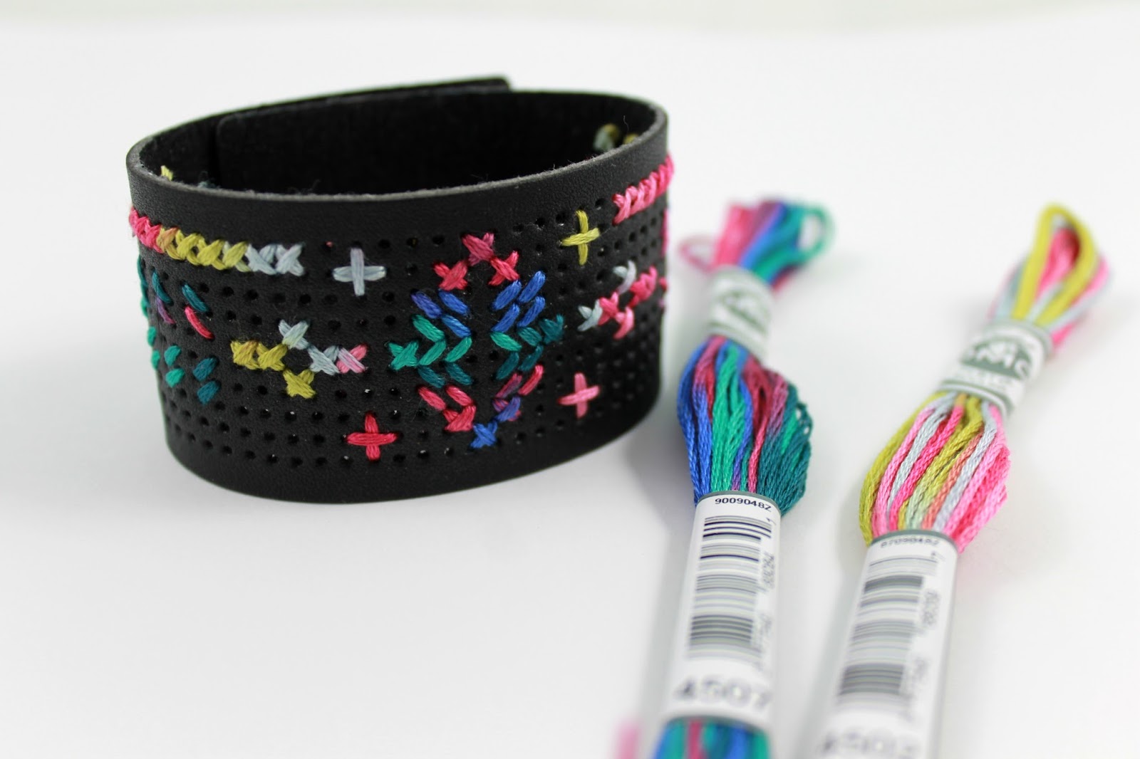 Lova Revolutionary Blog DMC Stitchable Bracelets & Coloris Floss!