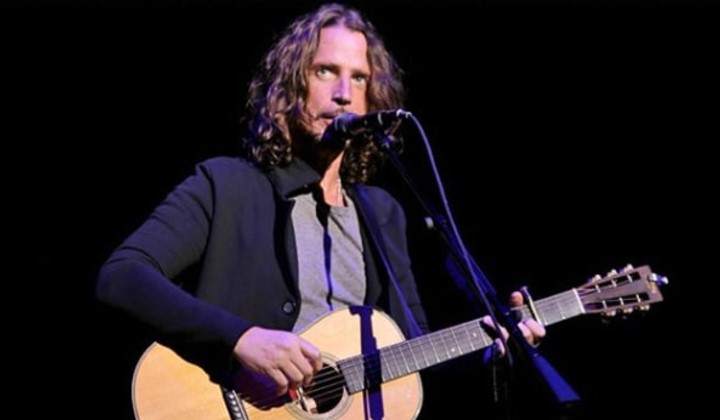 Chester Bennington Meninggal di Hari Ulang Tahun Chris Cornell