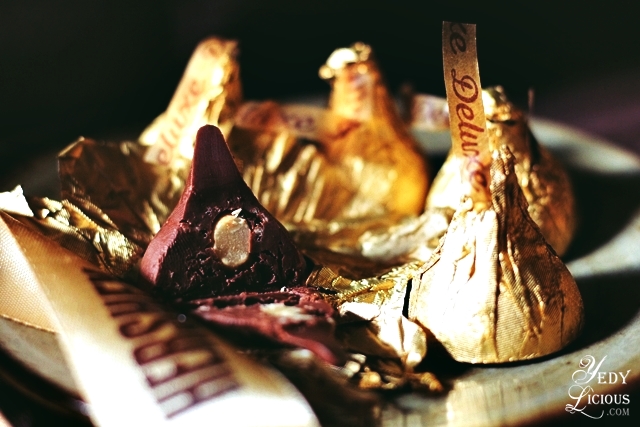 Hershey's Kisses Deluxe Chocolate Philippines, Hershey's Chocolate Blog Review Website Facebook Twitter Instagram YedyLicious Manila Food Blog Yedy Calaguas