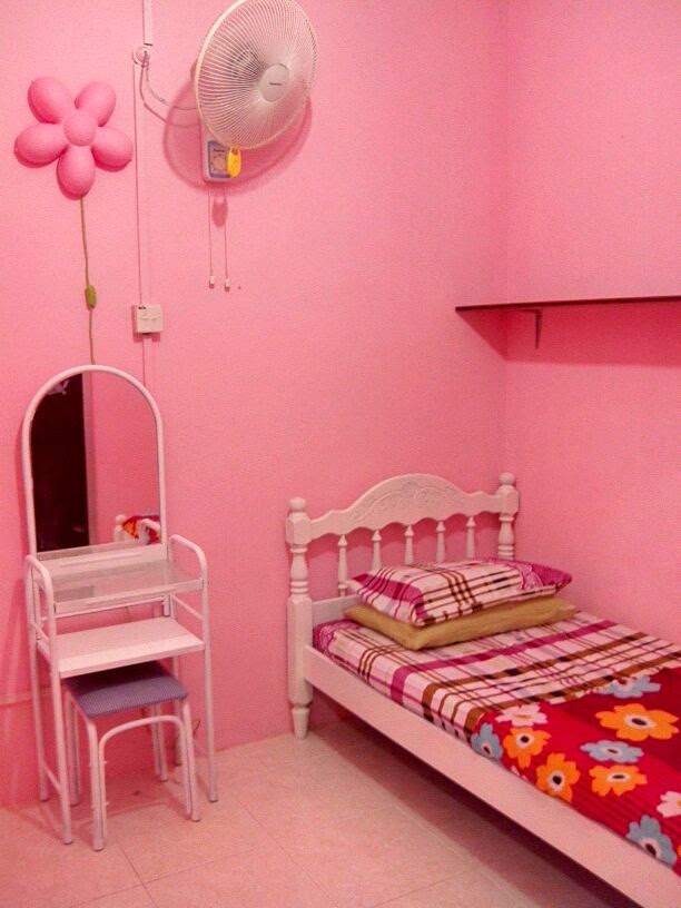 SAKIZA HOMESTAY JOHOR BAHRU Riviera Courtyard Homes ( Taman D Utama )