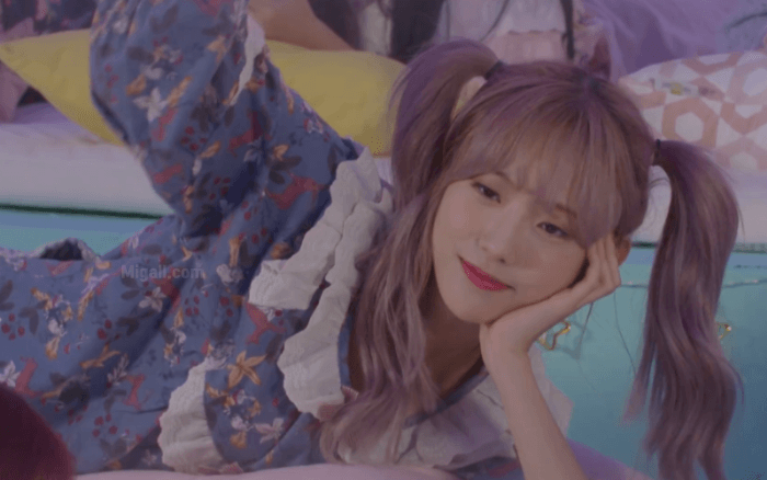 잠옷 입은 양갈래 루다 눕방