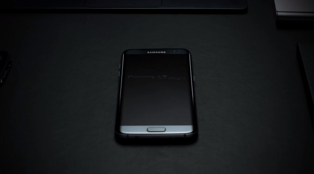 Pubblicità Samsung S7 con Gear IconX con Foto - Testimonial Spot Pubblicitario Samsung 2016