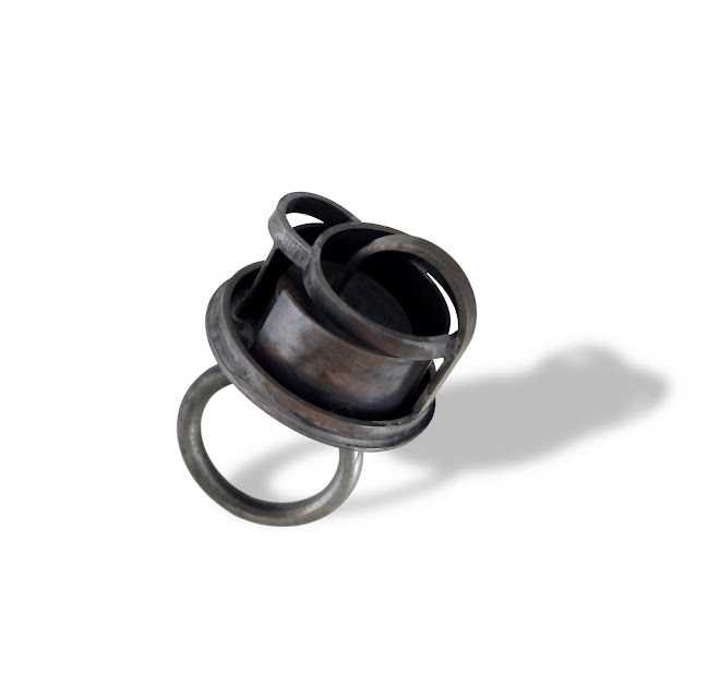 Ramon Puig Cuyàs. nº 1400, Ring 2011, silver, nickel silver.