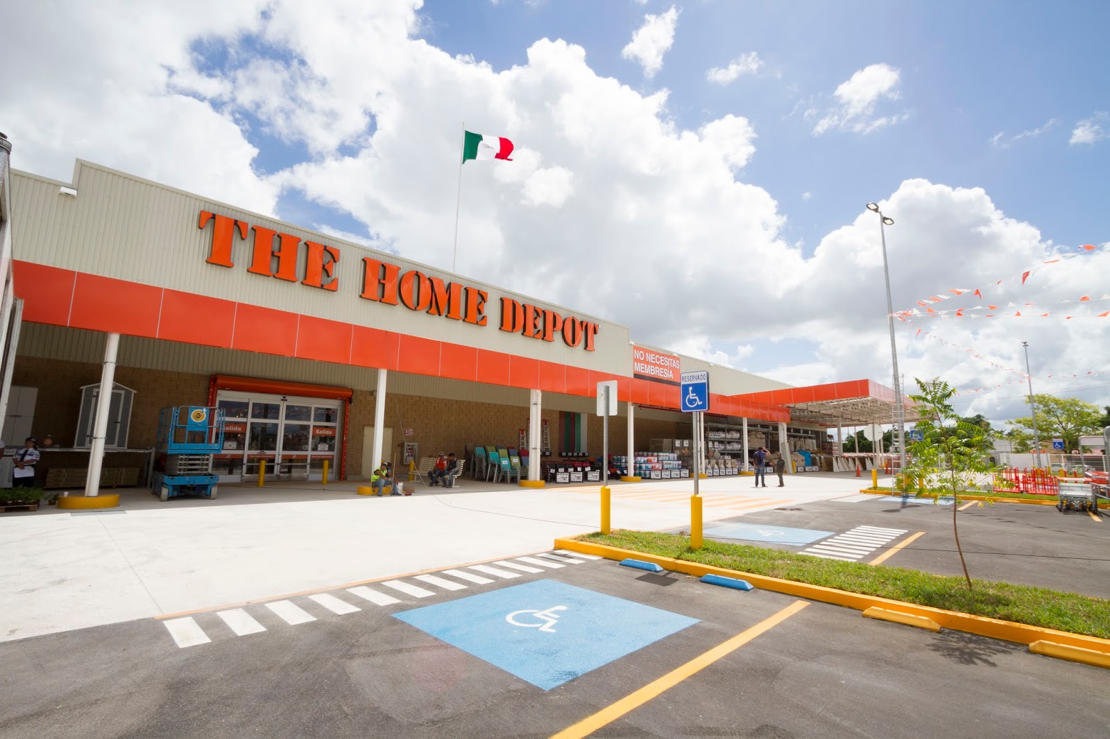 Invierte 200MDP The Home Depot en su segunda tienda en Yucatán Johnny