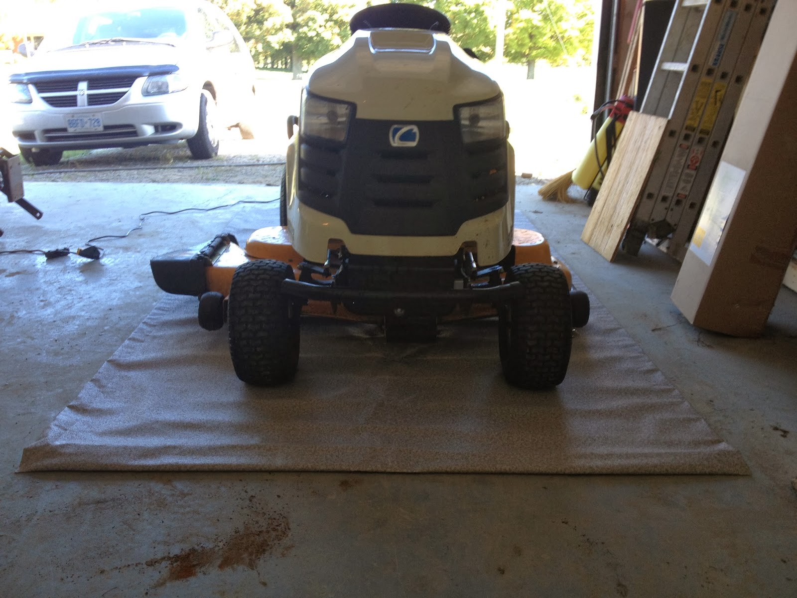 KentainMats Riding Lawnmower Garage Floor Mat / Cover the