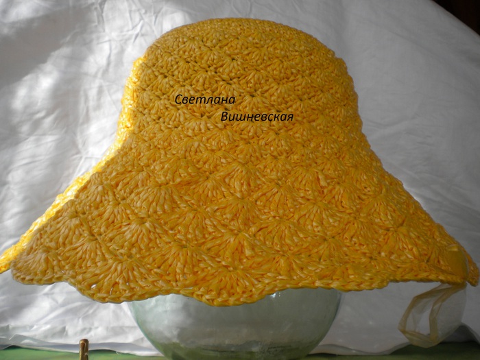 Tina's handicraft hat from plastic bag photo tutorial