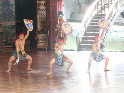 Tribal dance performance at Naruwan Theatre Formosa Aboriginal Culture Village