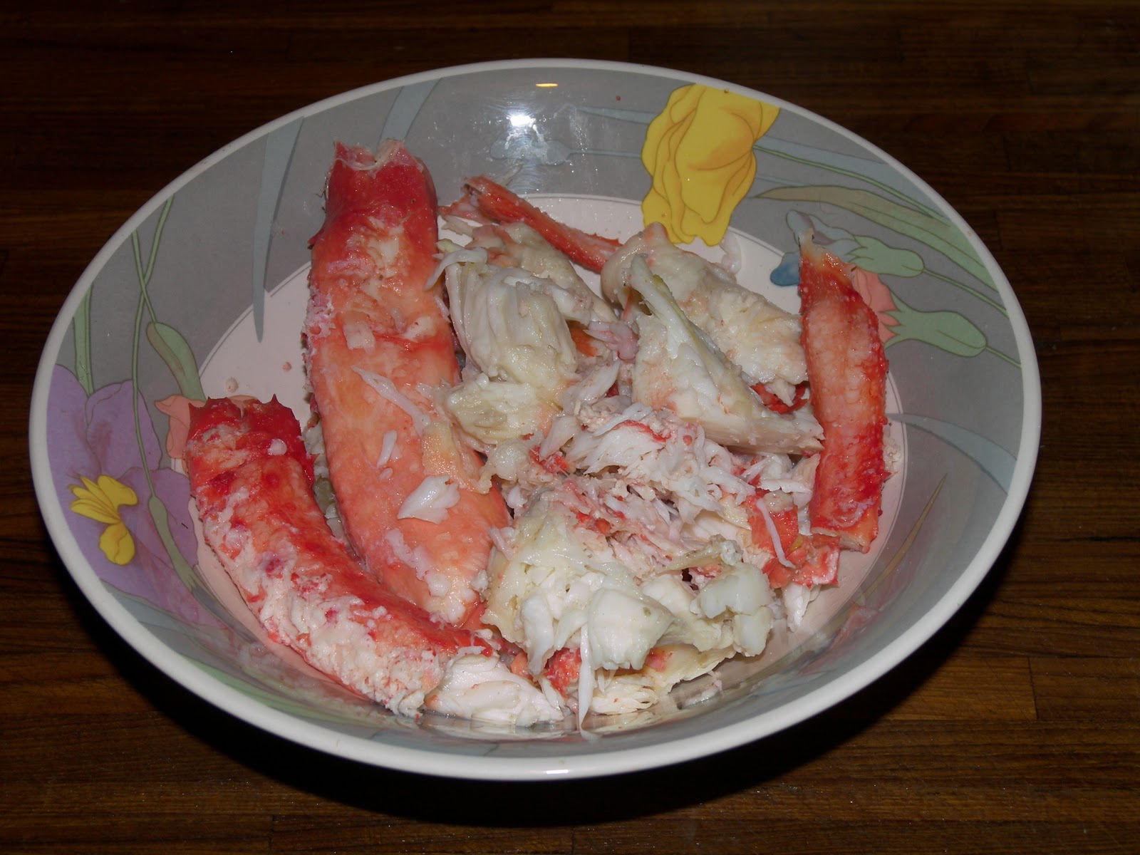 Cooking Delicious Food: King Crab Legs, how to break them down into meat