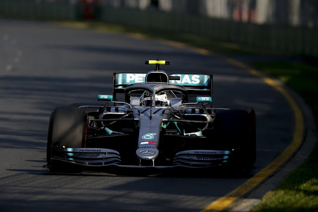 Bottas vence Hamilton, Ferrari decepciona na Austrália