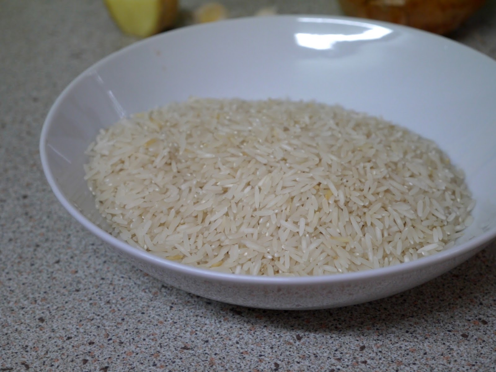 This Muslim Girl Bakes Sticky, Spicy Chicken with Pea