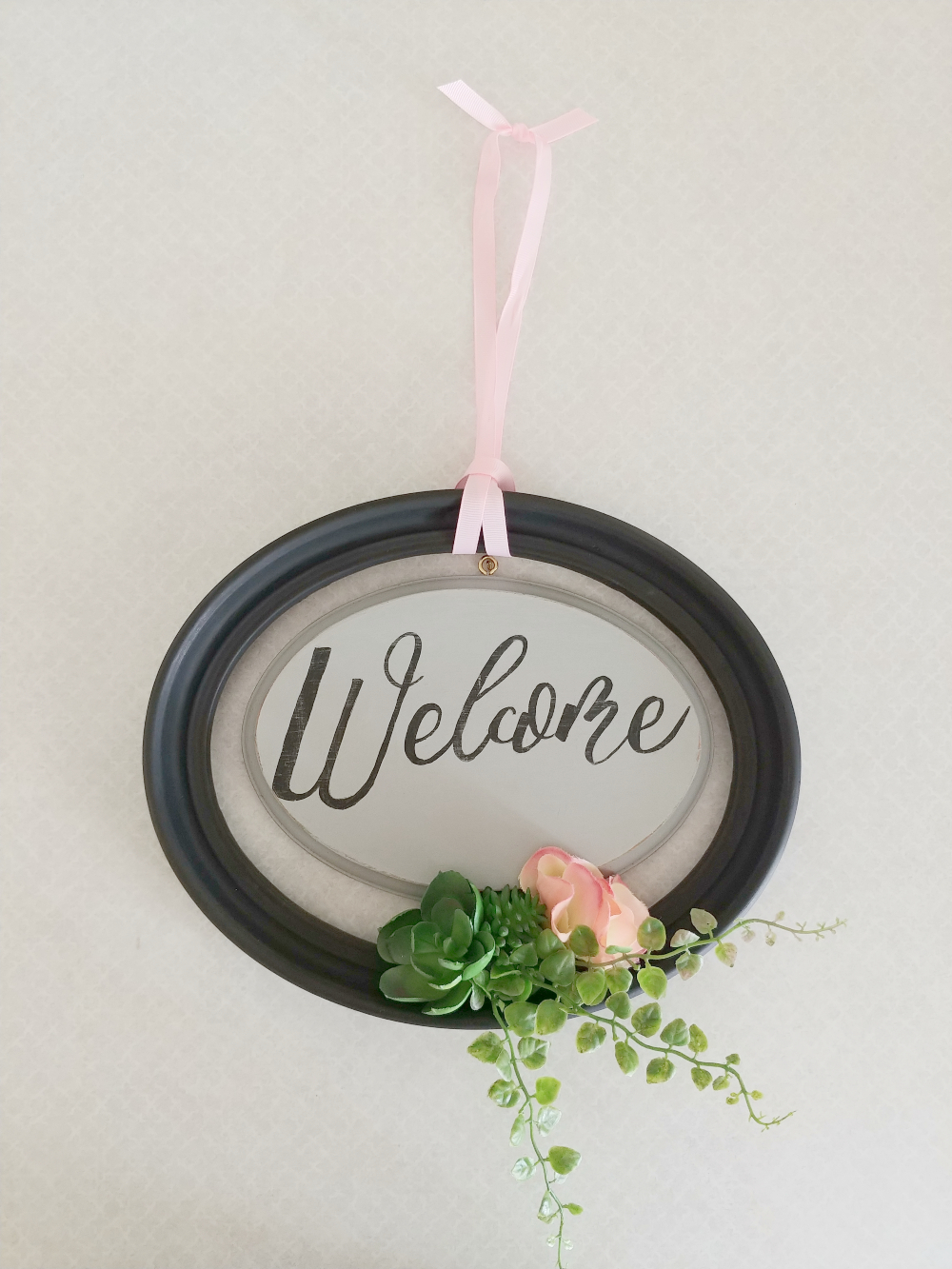 upcycled welcome sign
