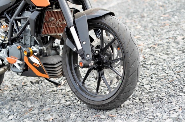 ktm duke 125 torque