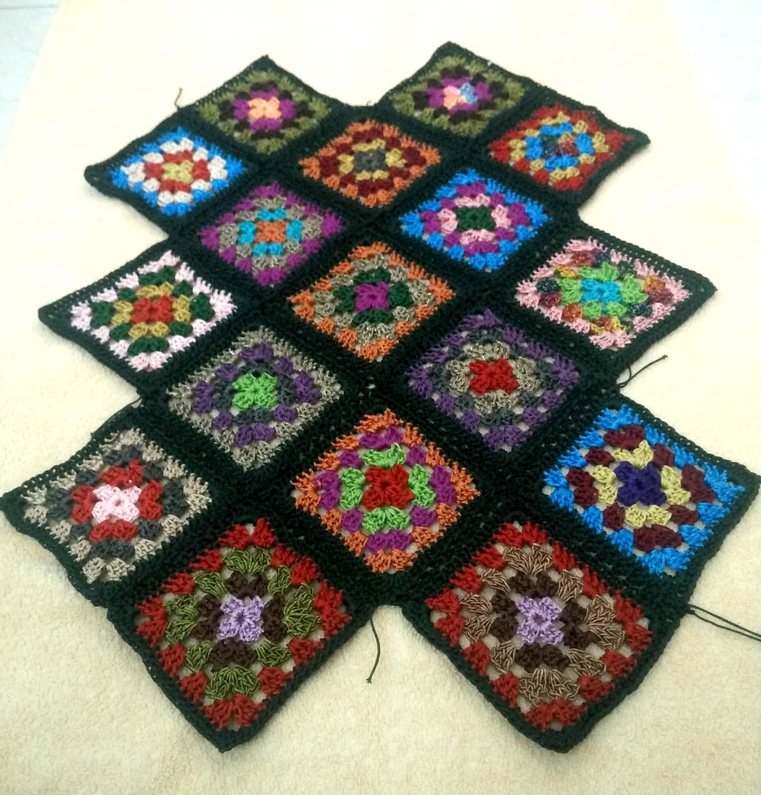 crochet-kalaakari-crochet-17-granny-square-bag-for-beginners-free-pattern