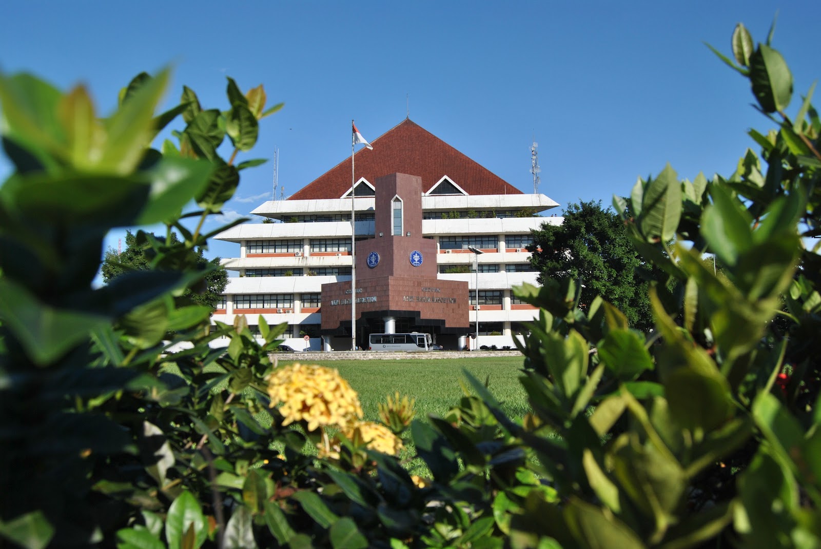 Vivi Silvia Januar: IPB Dramaga