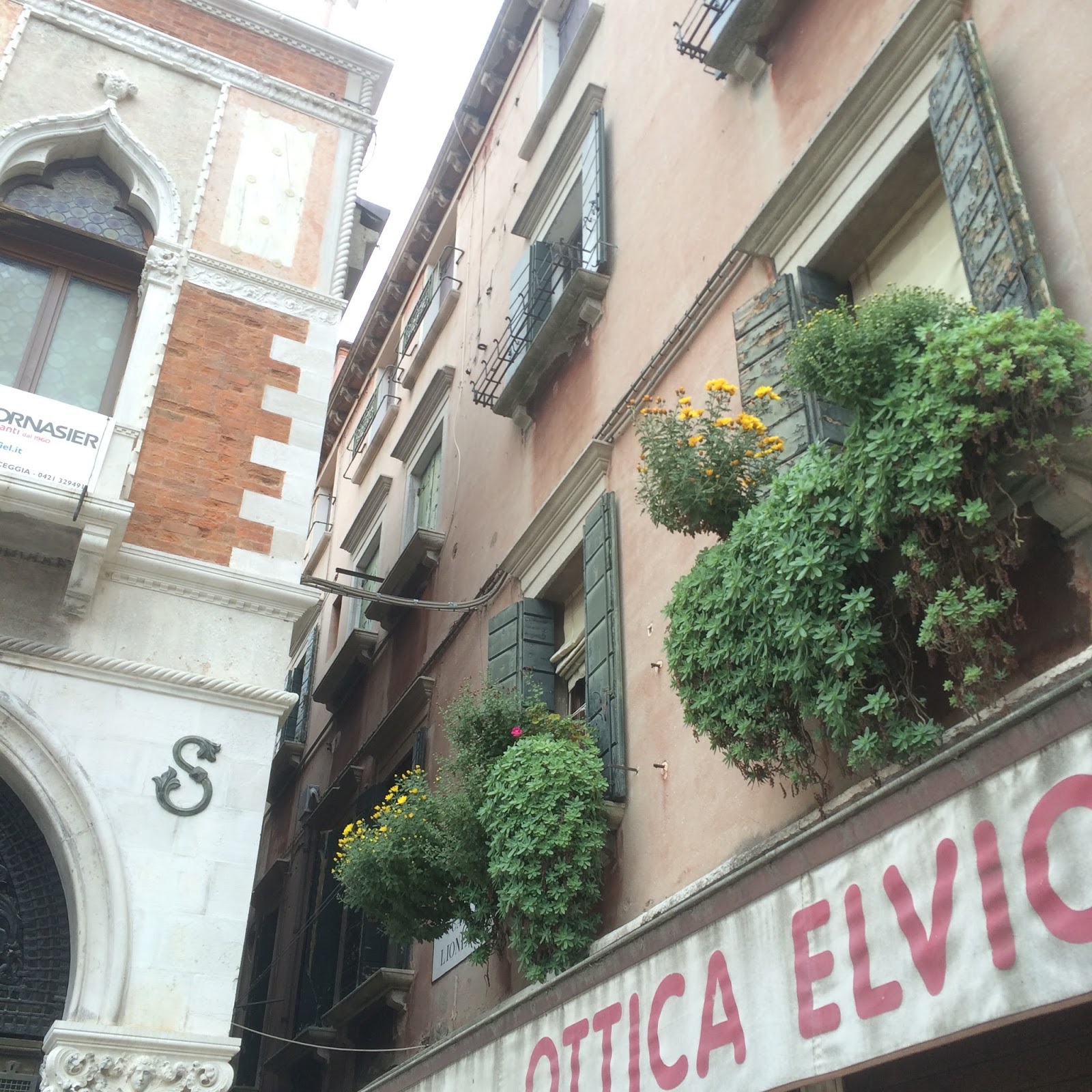 A Day In The Life カラフルな街 イタリア旅行記３ ヴェネチア編