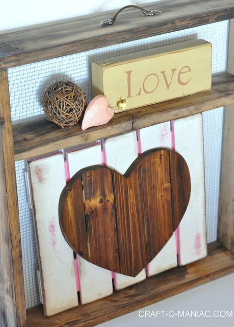 DIY Rustic Heart Gate www.craft-o-maniac.com