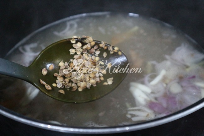 Singgang Daging Kelantan Azie Kitchen