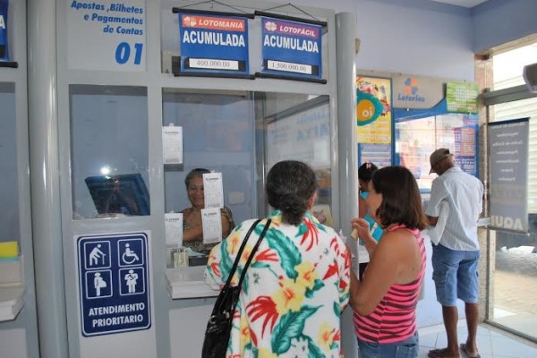 Resultado de imagem para operador de caixa loterica