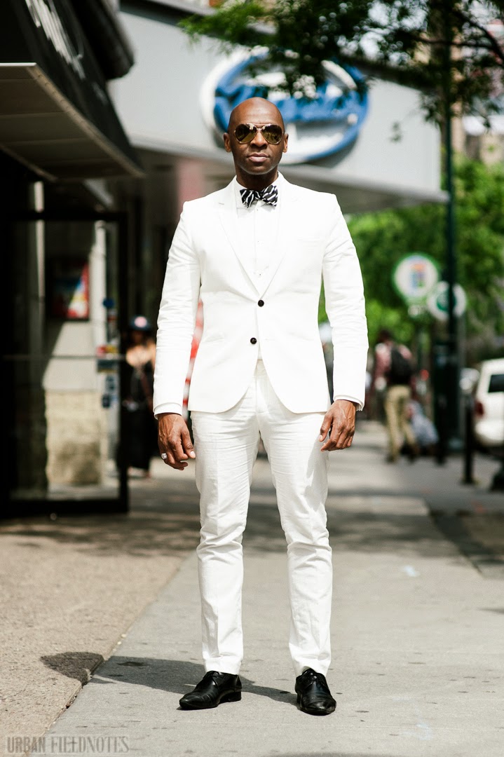 Look great in the White Blazers for men / geeks fashion