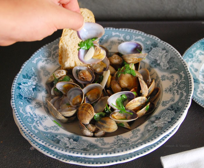 Clams Bulhão Pato / Amêijoas à Bulhão Pato.