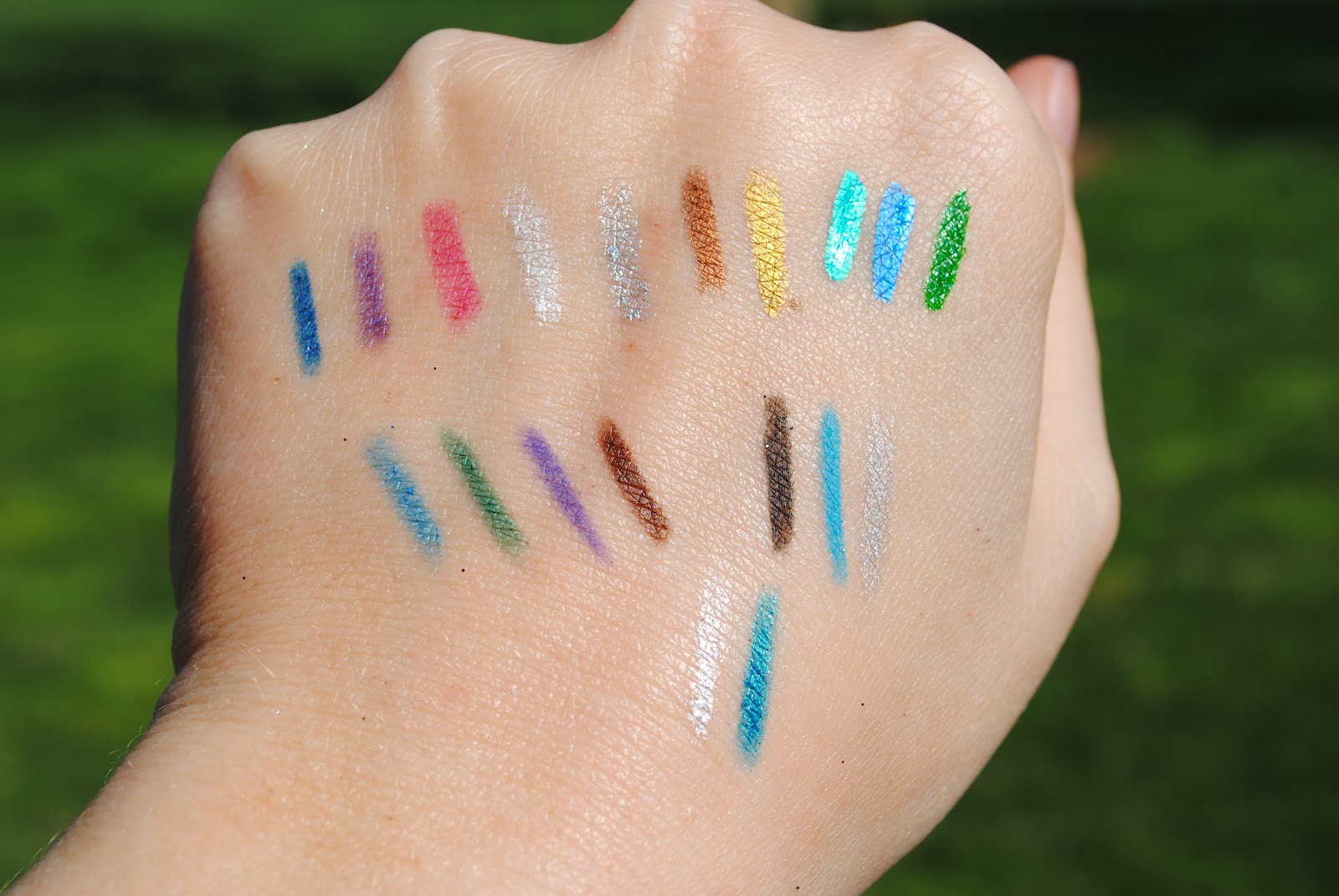 OMG! Glitter! Glitter and Eyeliner Swatches!