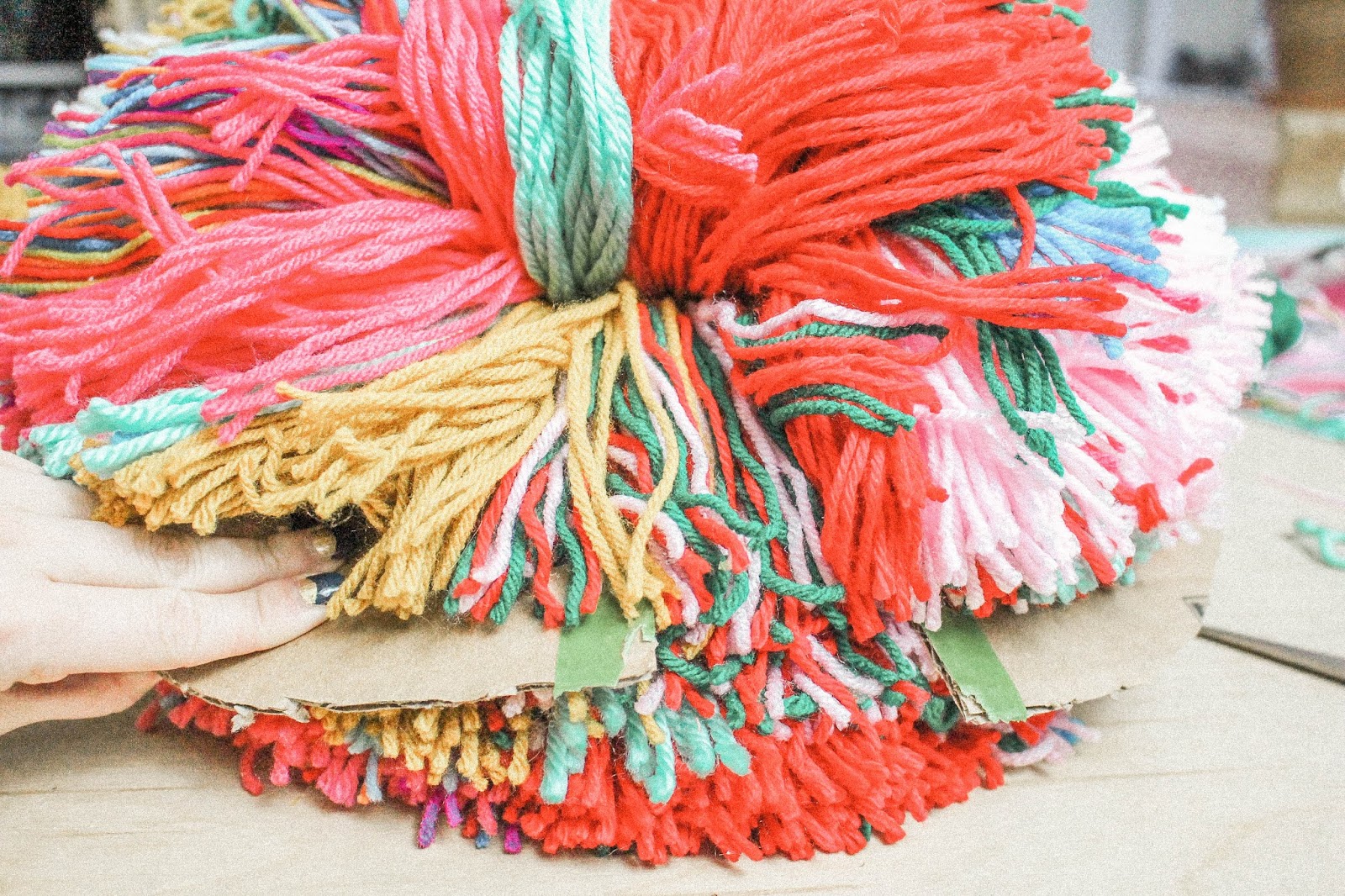 DIY Giant Pom Pom Tree Topper