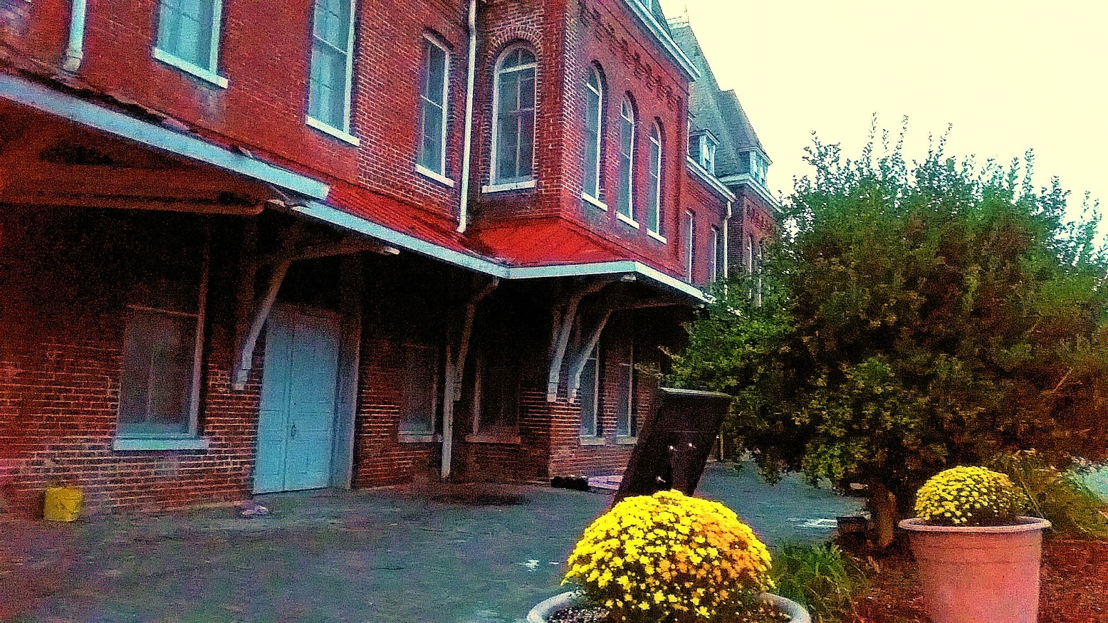 The Holly Springs Depot