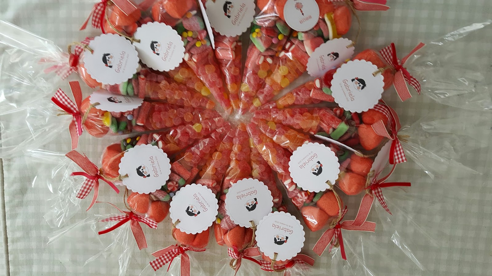 Conos para la guarde.. Cumpleaños de Gabrielconos