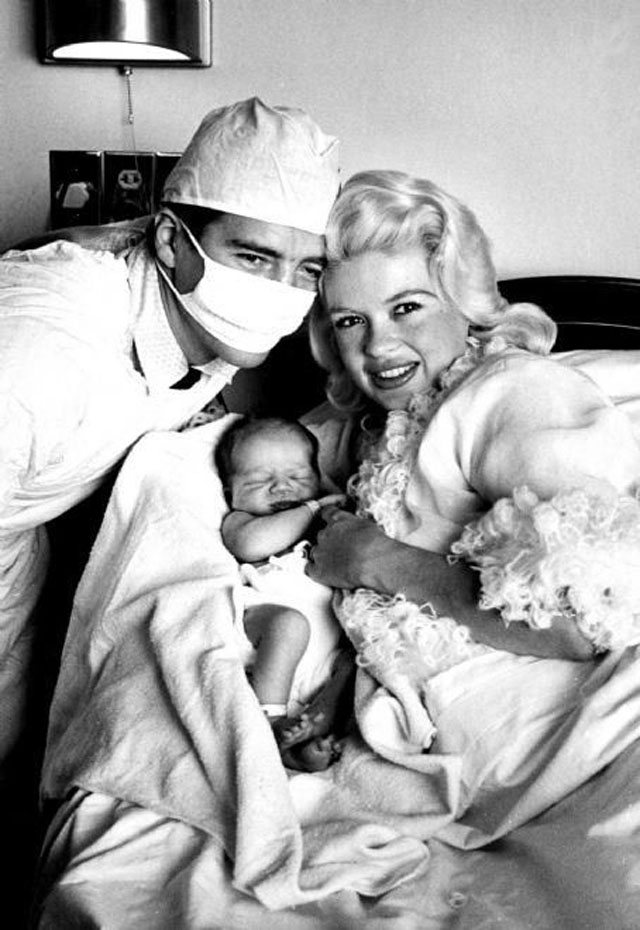 Check Out What Jayne Mansfield and Mariska Hargitay Looked Like  in 1961 