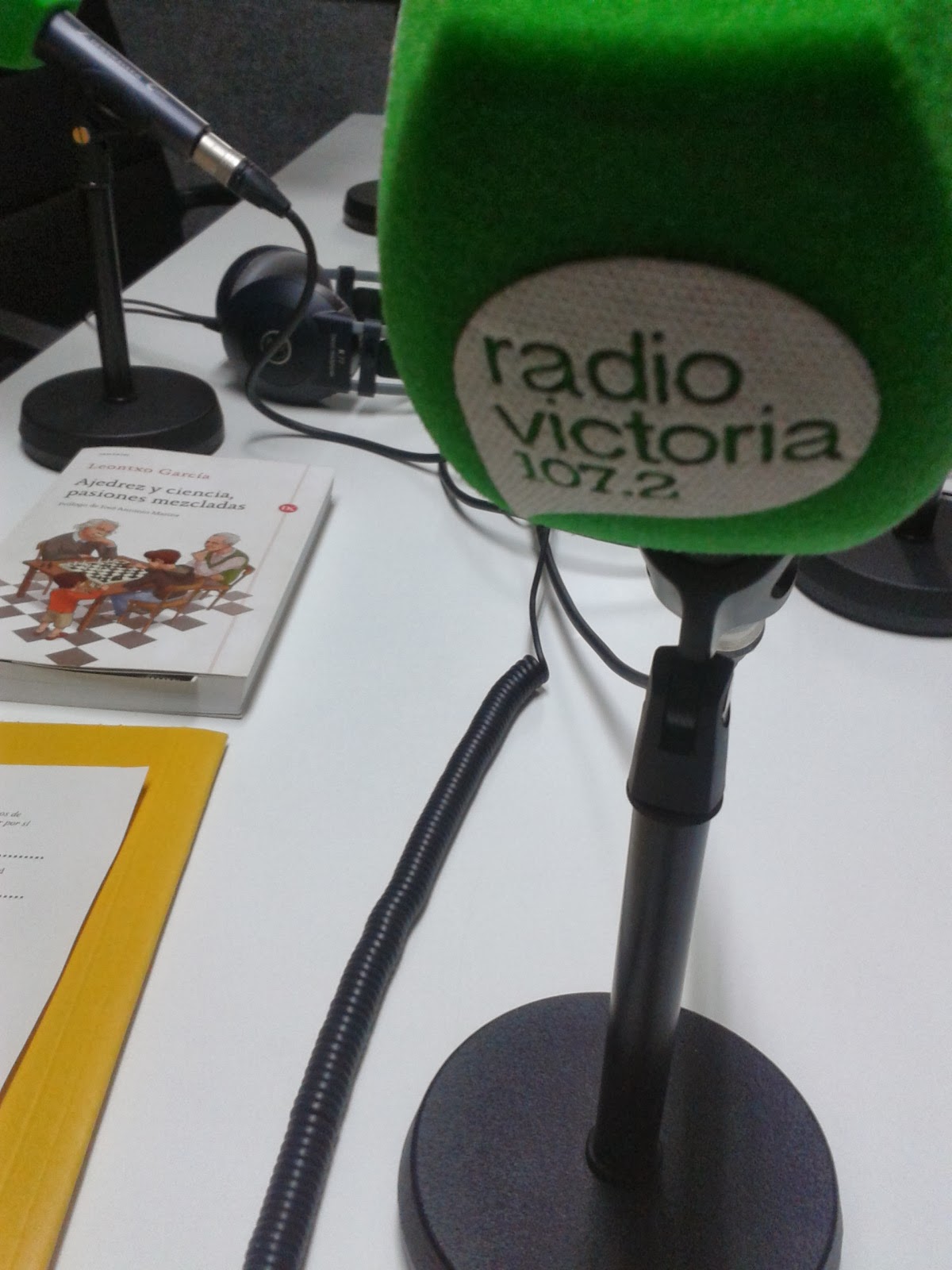 Escuela de ajedrez Entrevista en Radio Victoria
